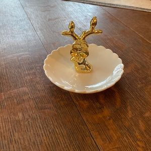 Porcelain ring and jewelry keeper